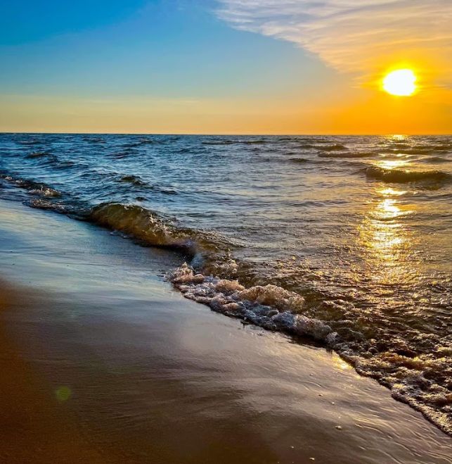 Oscoda Resort and Motel - Web Listing (newer photo)